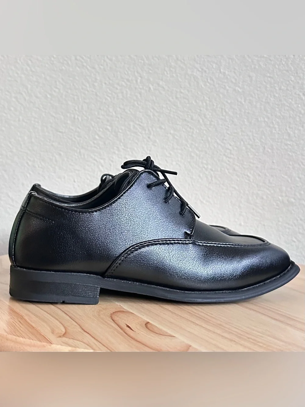 Sonoma Boys Black Lace-Up Dress Shoe size 2M